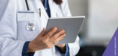 FI dokter met ipad