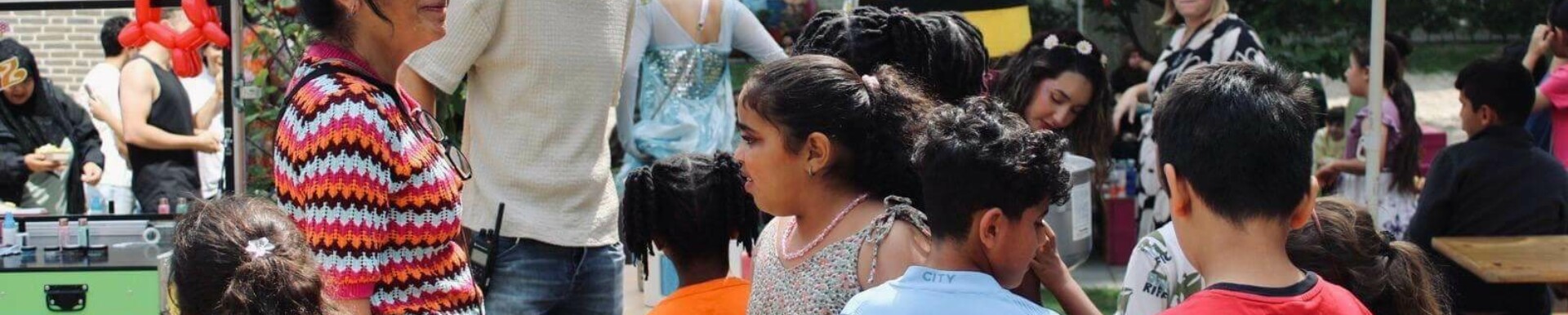 Bezoekers zomerfeest azc Maastricht 3