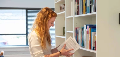 Boekenkast debby