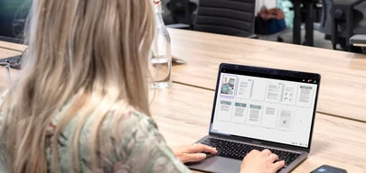 Laptop van achteren rosanne 3