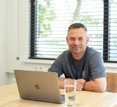 In camera kijkend_jasper(vervanging Jorg)