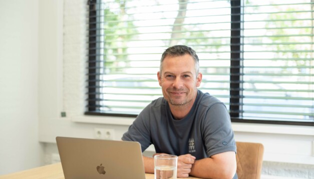 In camera kijkend_jasper(vervanging Jorg)