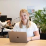 Consultant_aan het werk